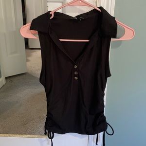 Black collar sleeveless top
